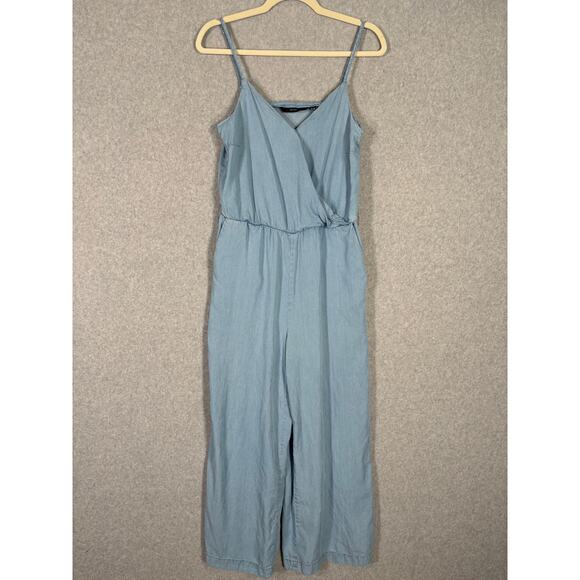 Vero Moda Chambray Jumpsuit Womens Small Blue Crop Sleeveless Tencel Resort‎ - Picture 1 of 14